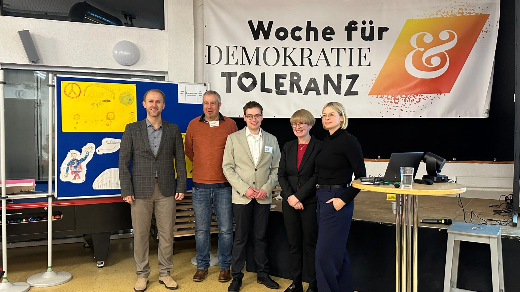 woche für demokratie und toleranz gruppenbild