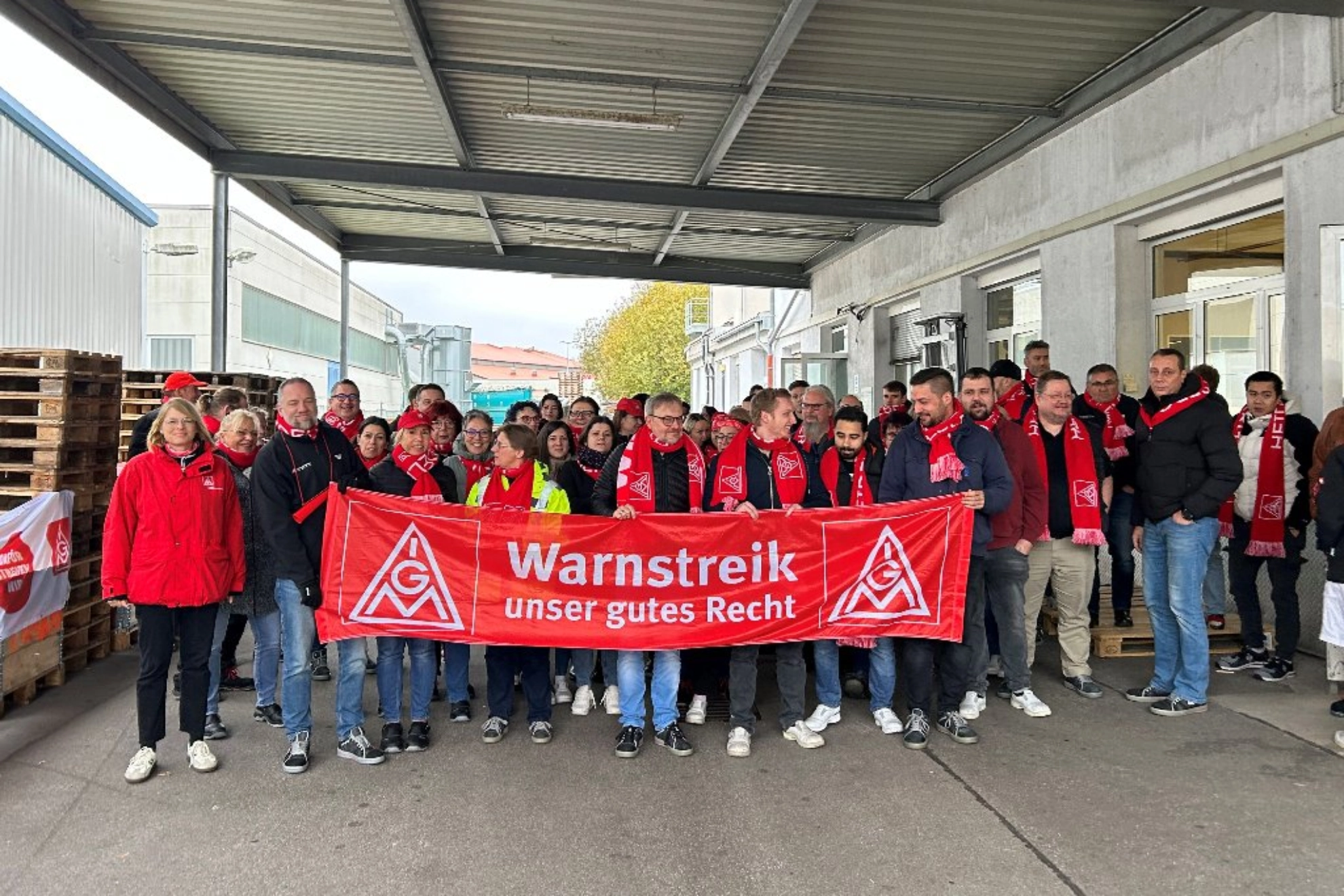 2024_11_11 Warnstreik Asteelflash