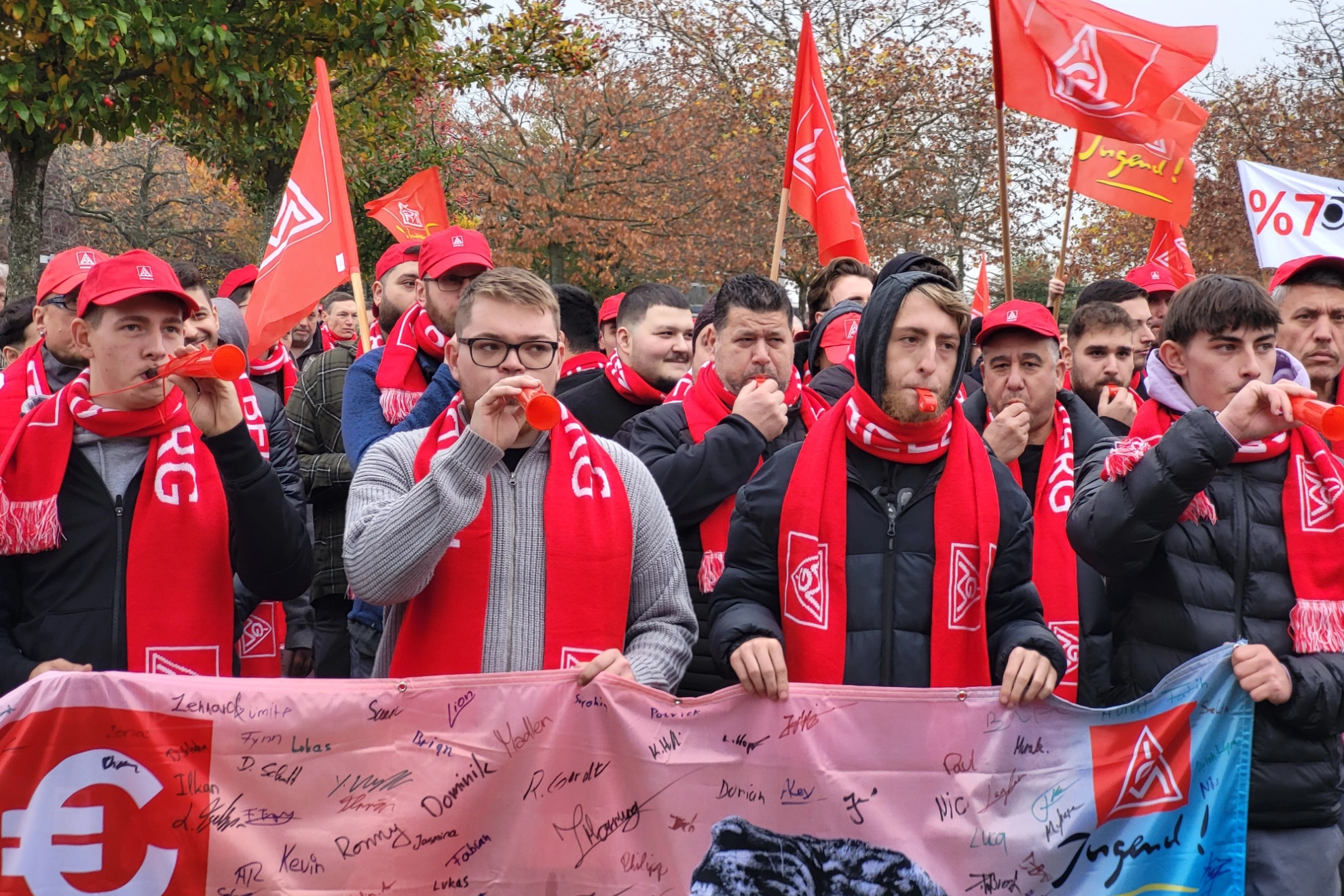 Azubis im Warnstreik
